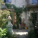 Au Jardin 게스트하우스 Saint-Pons-de-Thomieres