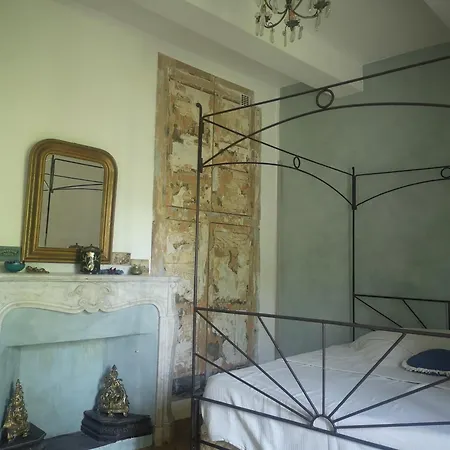Guest house Lelieu Source, Au Jardin