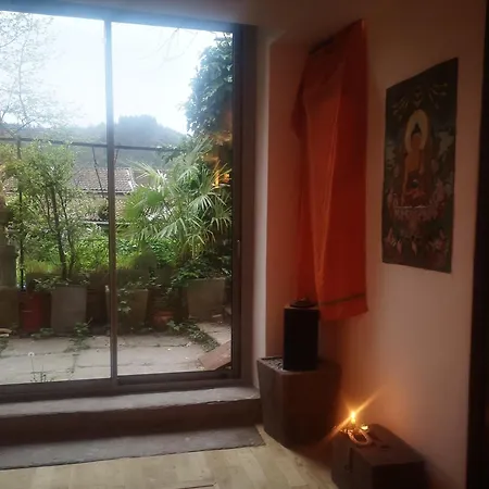 Lelieu Source, Au Jardin Guest house Saint-Pons-de-Thomieres