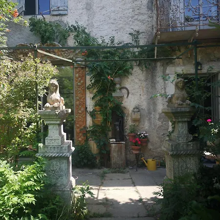 Lelieu Source, Au Jardin 게스트하우스 Saint-Pons-de-Thomieres