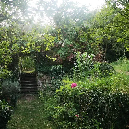 Lelieu Source, Au Jardin 4*