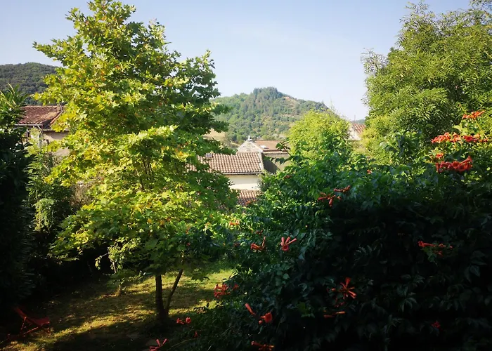 Au Jardin Affittacamere Saint-Pons-de-Thomieres